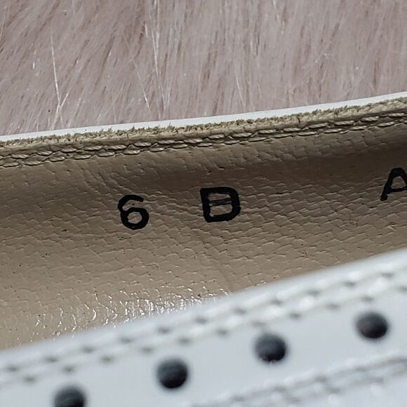 Salvatore Ferragamo Black and White Saddle shoes H - Picture 5 of 6